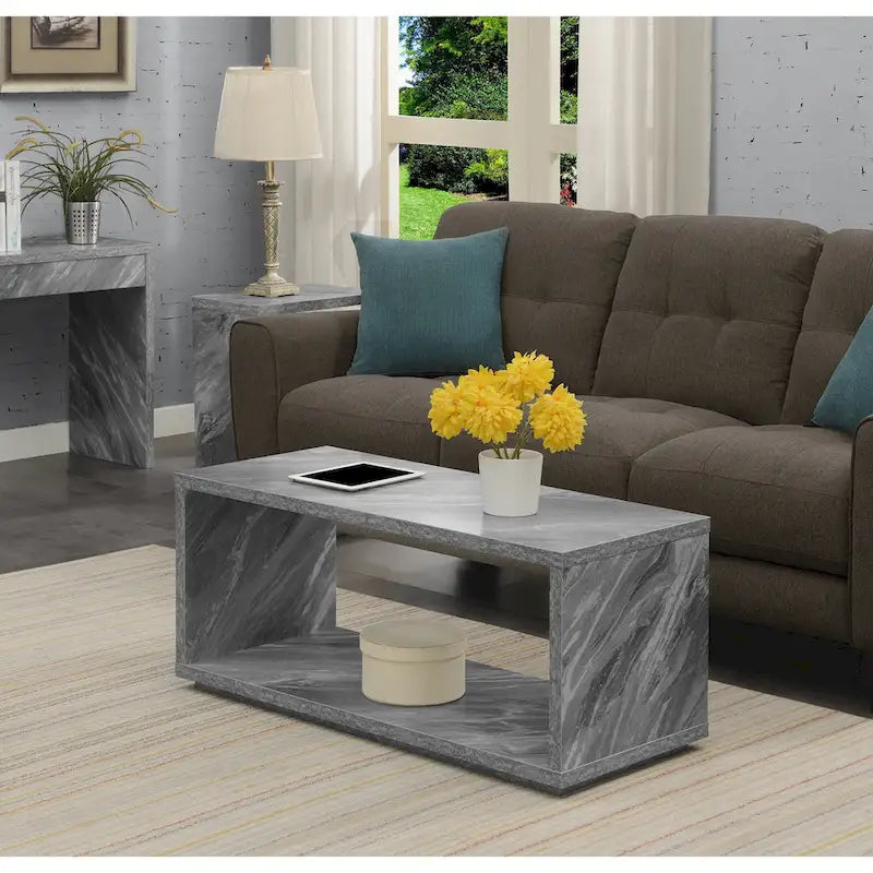 Table basse avec étagère