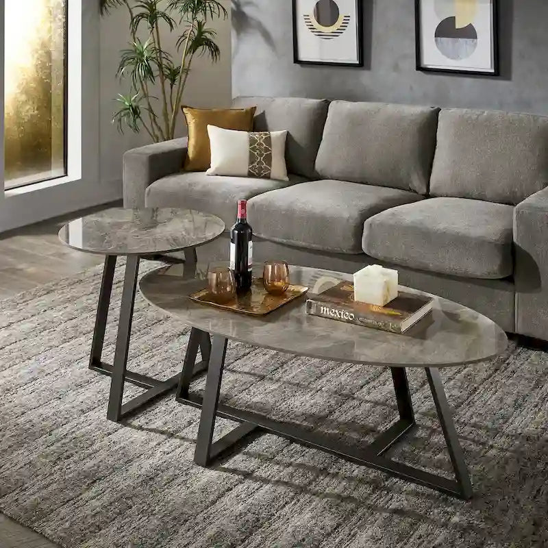 Tables Jurmala en pierre frittée brillante avec piètement en métal gris