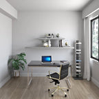 Chaise de bureau basse noire avec piètement doré brossé mat